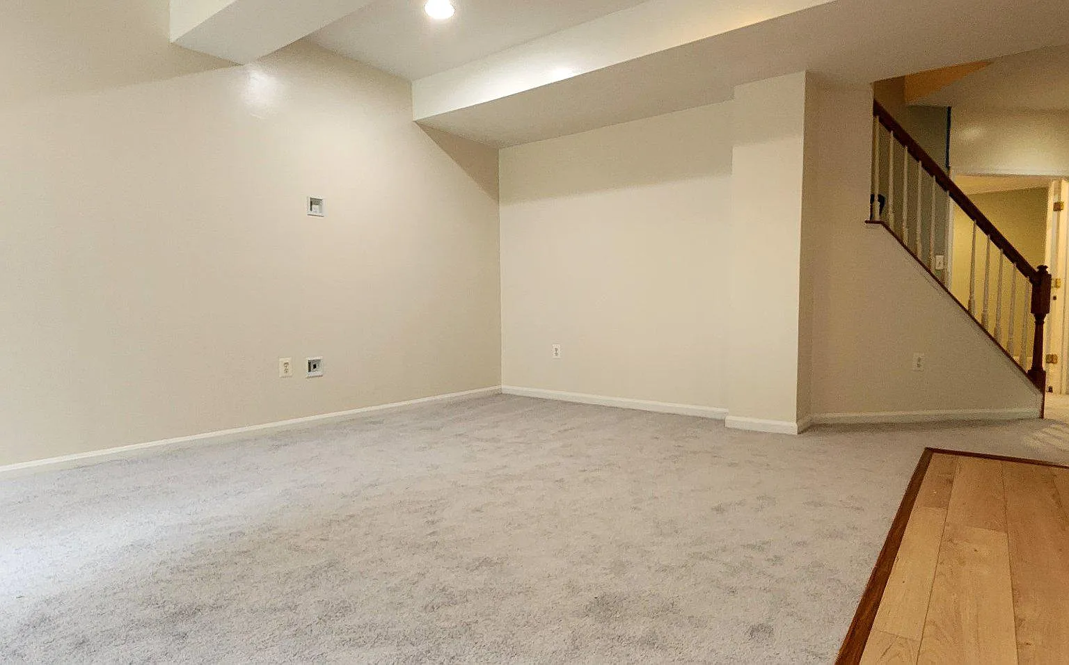 2 bed, 1.0 bath, 1259 sqft, $2,000 — Photo 3