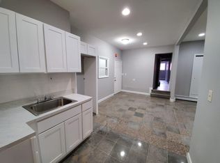 19 Grace St APT 1M, Jersey City, NJ 07307