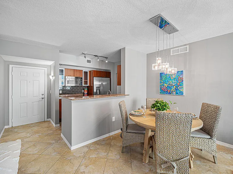 700 E Boynton Beach Blvd #803 — Photo 11