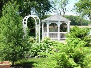 2 Circle Dr, Nottingham, PA 19362