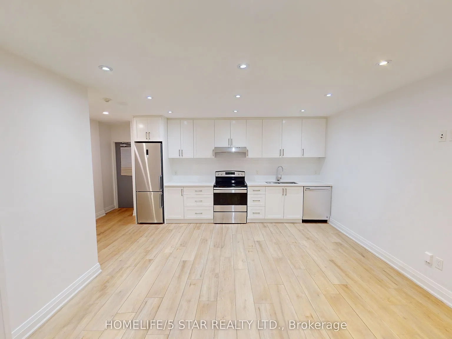 2 bed, $1,895 — Photo 4