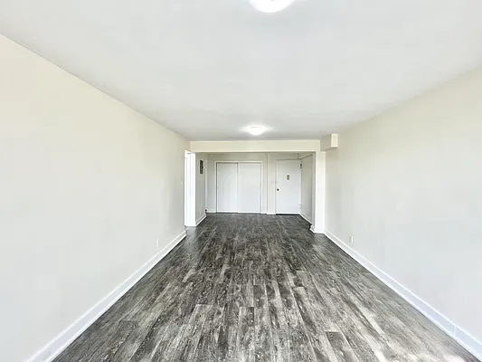 Rented by A&E Real Estate Management | media 10