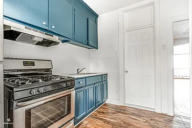 Rented by Dixon Advisory USA Inc.