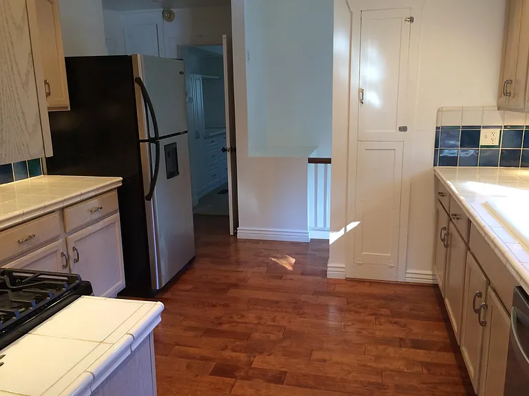 1425 S McClelland St — Photo 5