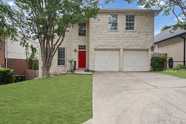 4 bed, 2.5 bath, 2444 sqft, $2,800 — Photo 1