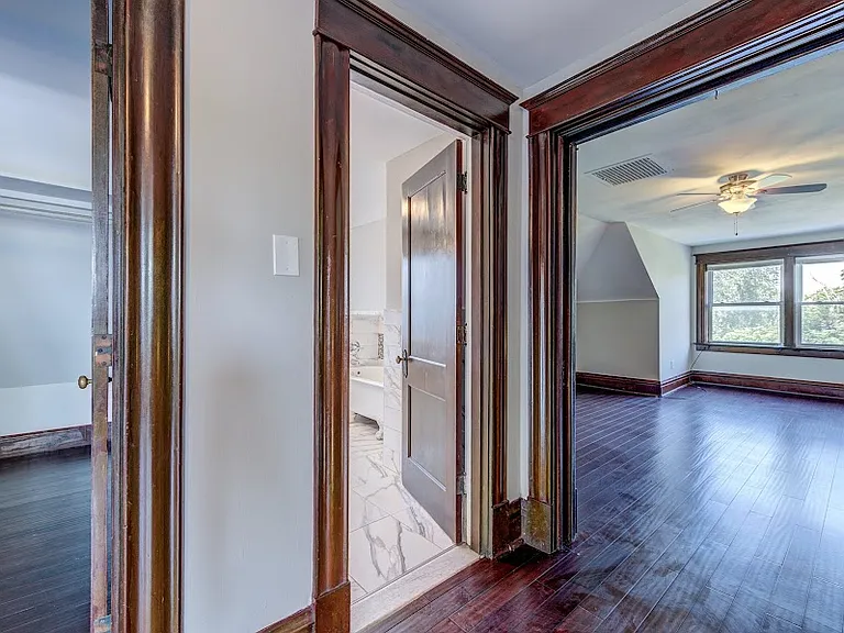5779 Pershing Ave — Photo 44