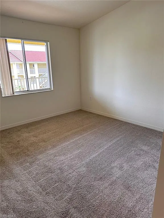 2 bed, 1.0 bath, 943 sqft, $1,900 — Photo 4