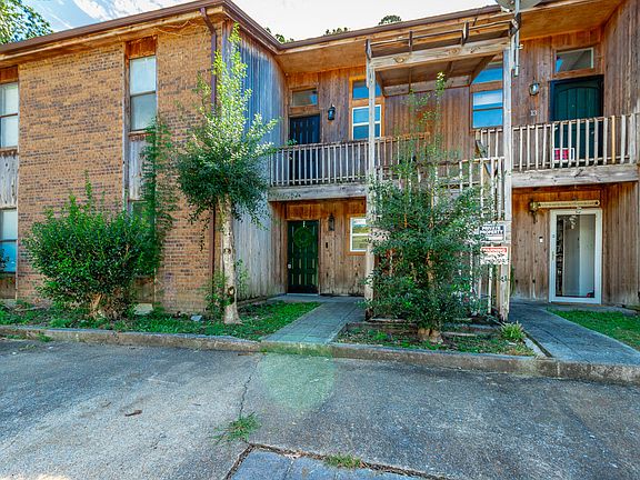 4th image of 3800 Provence St APT 4