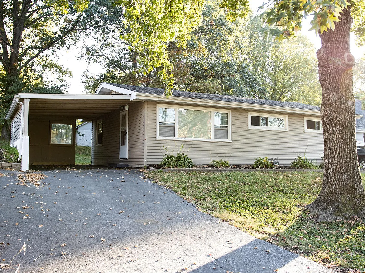 1332 Franklin Ave photo 1