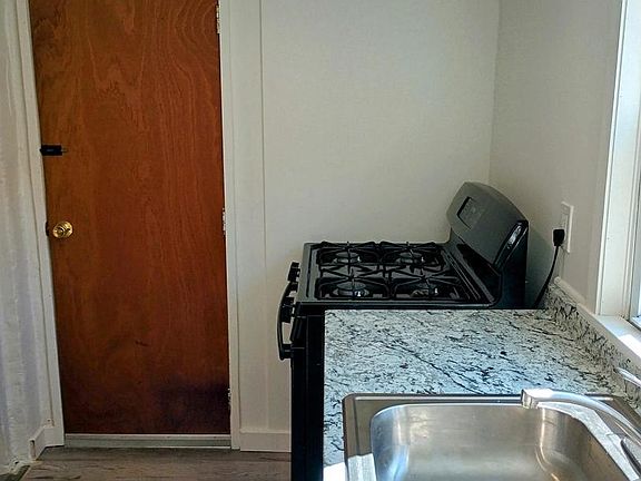 4th image of 5140 Ranstead St