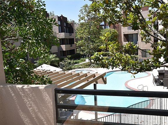 4th image of 7826 Topanga Canyon Blvd #44