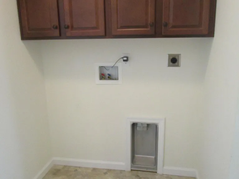 1212 Emilys Ct — Photo 12