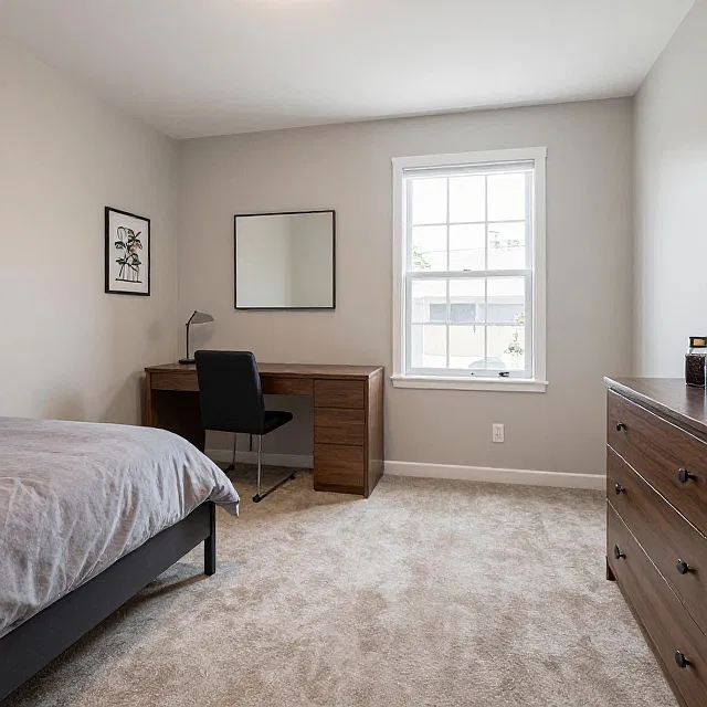 3 bed, 1600 sqft, $850 — Photo 1