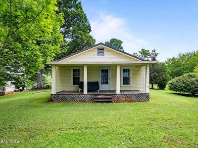 111 Hilltop Rd, La Follette, TN, 37766