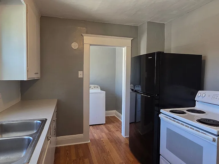 430 E Bremer St #2 — Photo 8