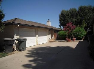 4044 W Victor Ct, Visalia, CA 93277