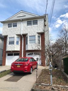 41 Oconnor Ave Staten Island Ny 10314 Zillow
