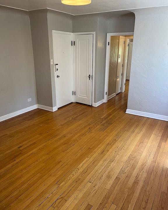 1st image of 787 Clermont St #2