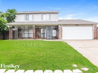 7700 Castillo Rd, Fort Worth, TX 76112
