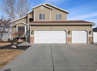 8881 S Aspen View Dr, West Jordan, UT 84081