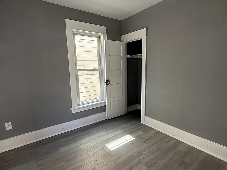 540 E 22nd St #1 — Photo 3