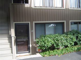 16 Pine Orchard Rd APT 15, Branford, CT 06405