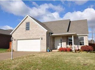 3444 Canyon Dr, Evansville, IN