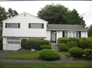 110 Noanett Rd, Needham, MA 02494