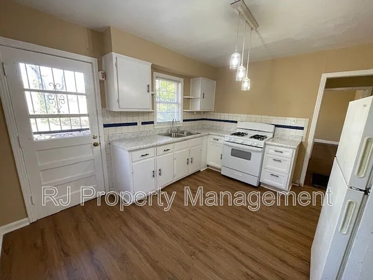 3542 Millington Rd — Photo 5