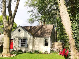 1228 Waverly Dr, Kalamazoo, MI 49048