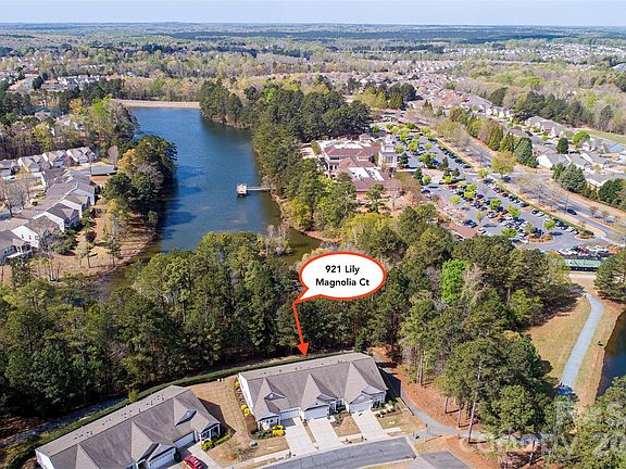 2nd image of 921 Lily Magnolia Ct