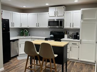 2160 Ridge Dr APT 37, Saint Louis Park, MN 55416