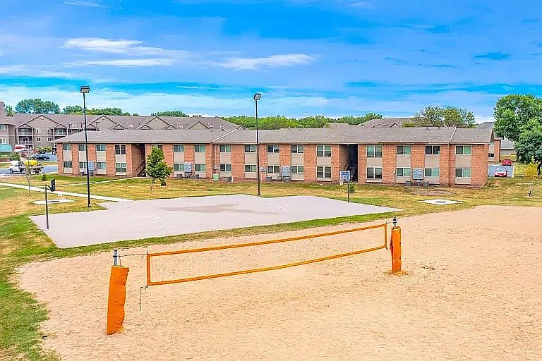 The-Grove-at-Mankato-Drone-27-768x512