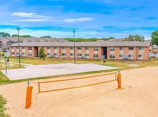 The Grove at Mankato, Mankato, MN 56001