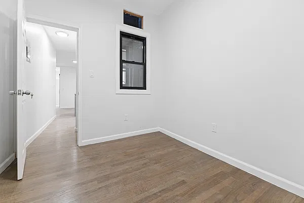 Rented by REAL New York | media 19