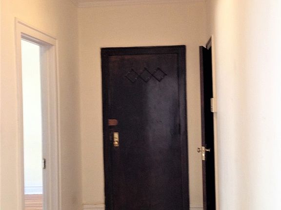 2nd image of 6444 N Claremont Ave #3