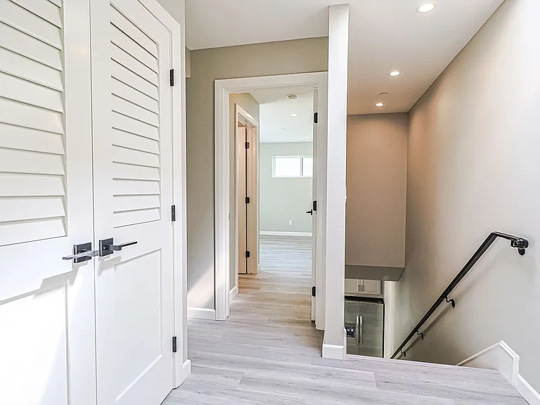 5261 Harmony Ave — Photo 22