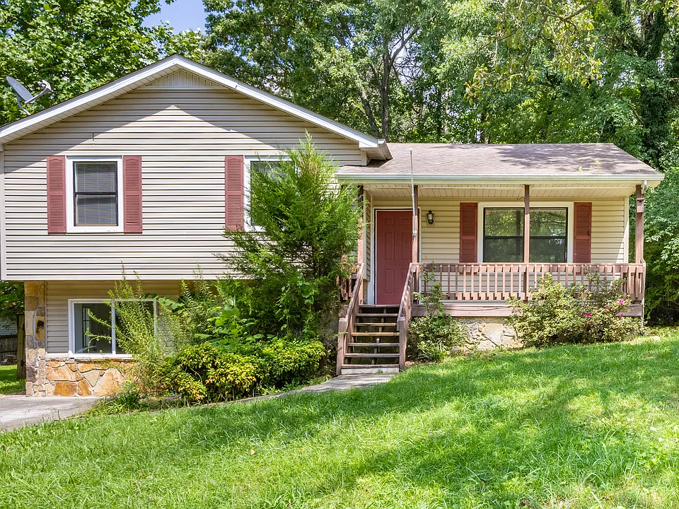 1618 Woodpointe Dr