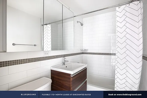 Rented by The Blueground | media 26