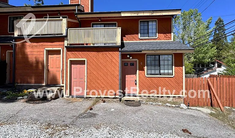 6078 Spruce St #C — Photo 1