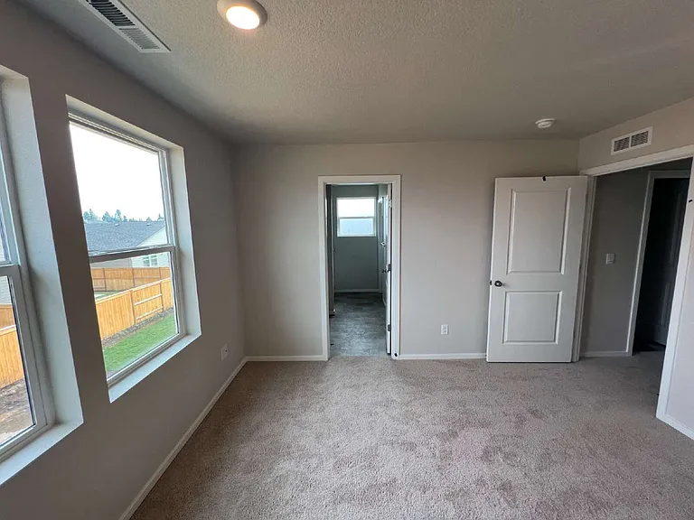 2732 U St — Photo 7