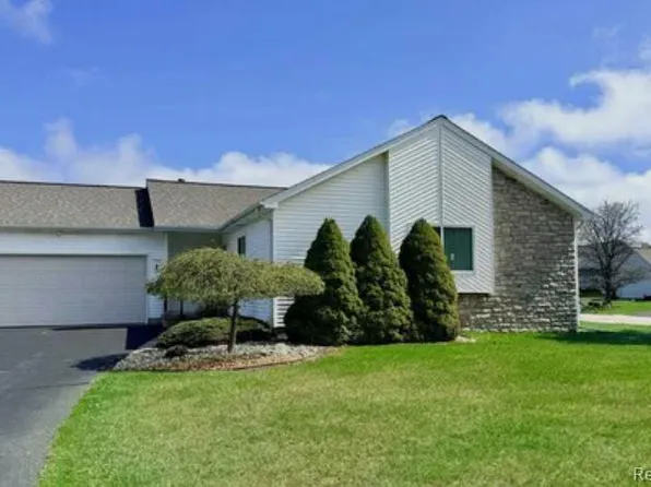 7311 Hawthorne Cir, Goodrich, MI 48438