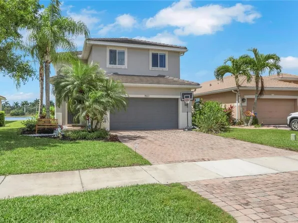 1557 Birdie DR, NAPLES, FL 34120