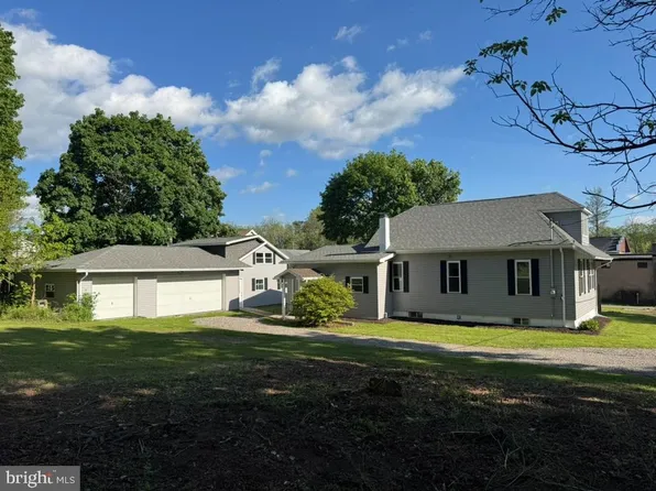 10 Spruce Ave, Barnesville, PA 18214
