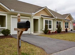 42 Fox Briar Dr, Fletcher, NC 28732