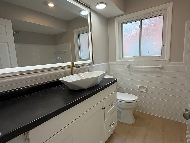 21830 Kipling Ave — Photo 21