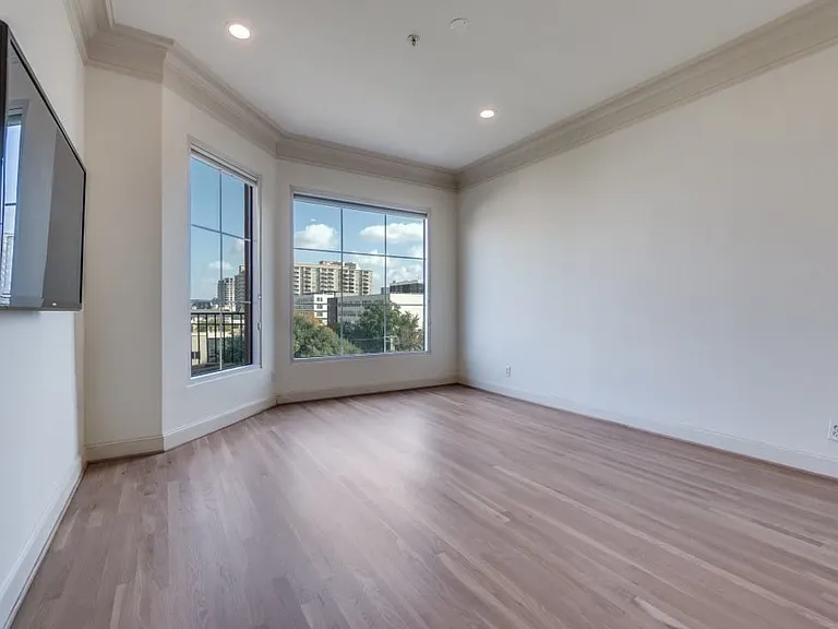 3535 Gillespie St #507 — Photo 12