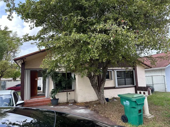 721 SW 97th Court Circle, Miami, FL 33174
