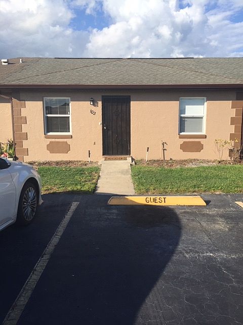 1st image of 102 Las Brisas Way