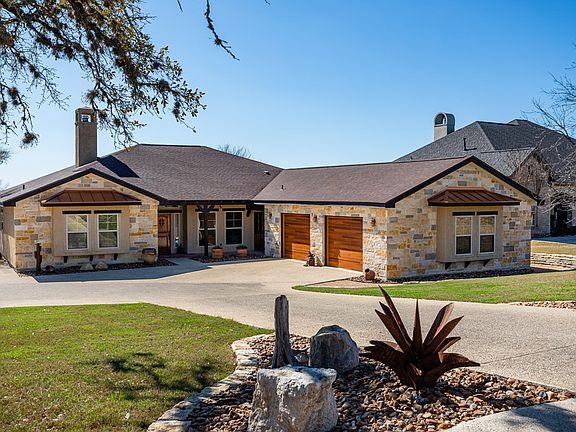 2nd image of 4015 Comanche Trace Dr
